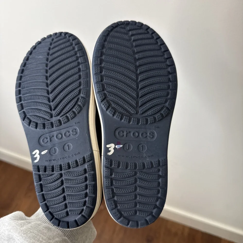 Crocs Bump It Slip Ons Sneakers Kids J 1 Blue Navy Waterproof Flat Lightweight